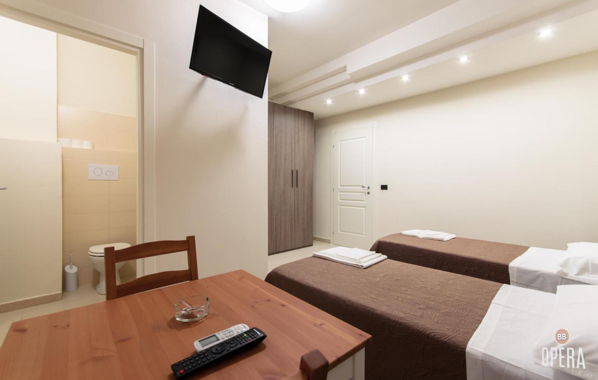 Opera B&B Foggia Exteriör bild