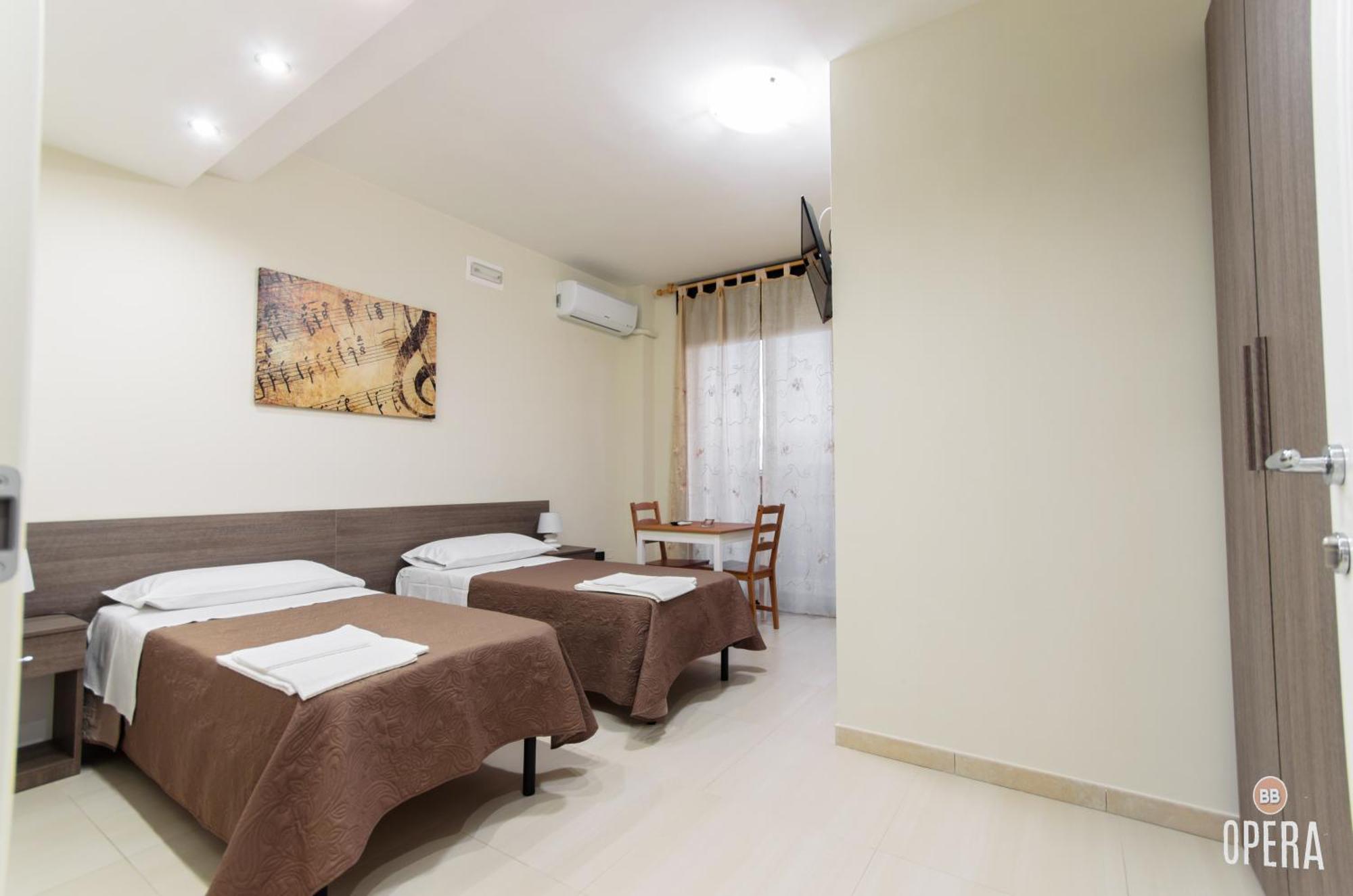 Opera B&B Foggia Exteriör bild